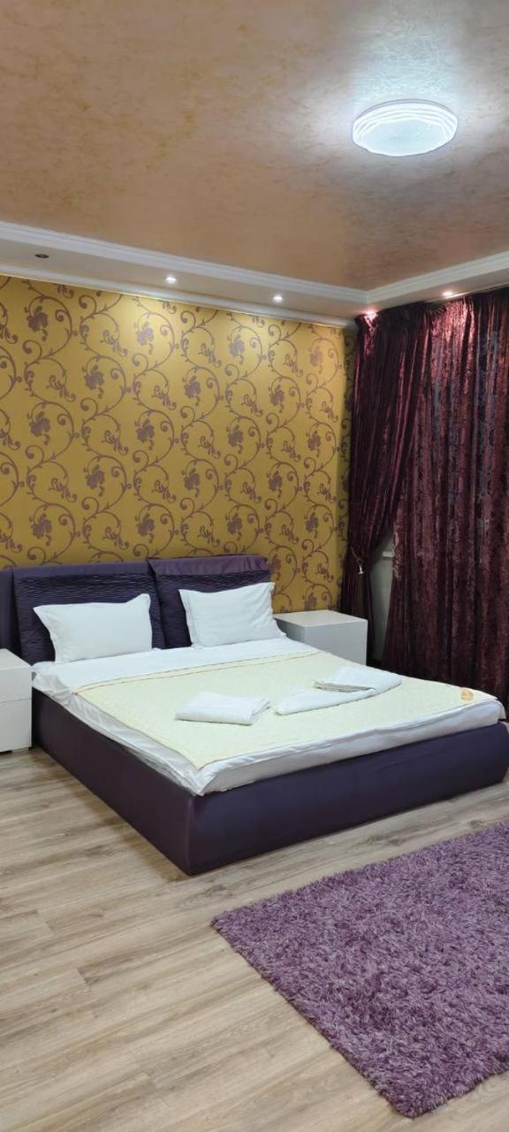 אלמטי Nurly Tau 2Room Apartments מראה חיצוני תמונה