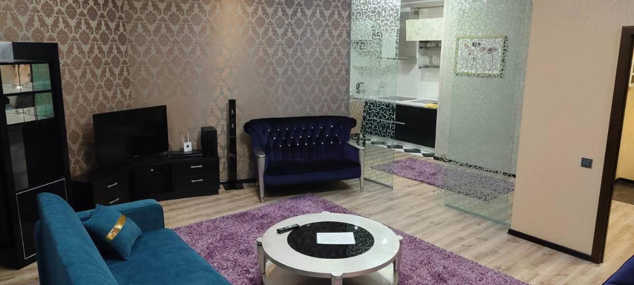 אלמטי Nurly Tau 2Room Apartments מראה חיצוני תמונה