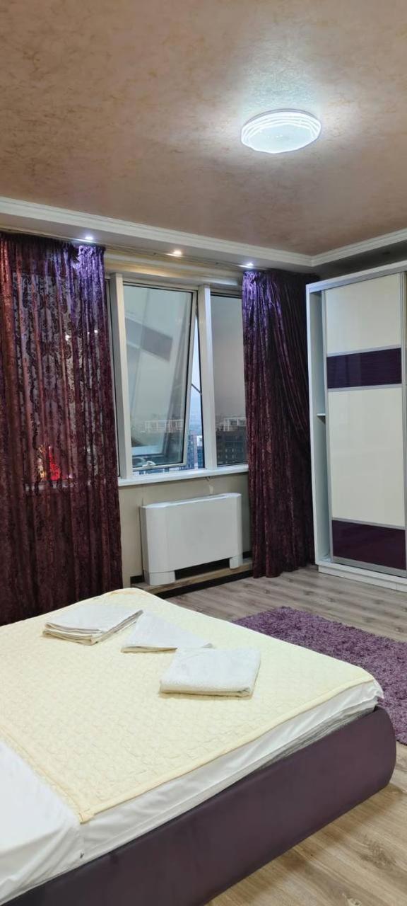 אלמטי Nurly Tau 2Room Apartments מראה חיצוני תמונה