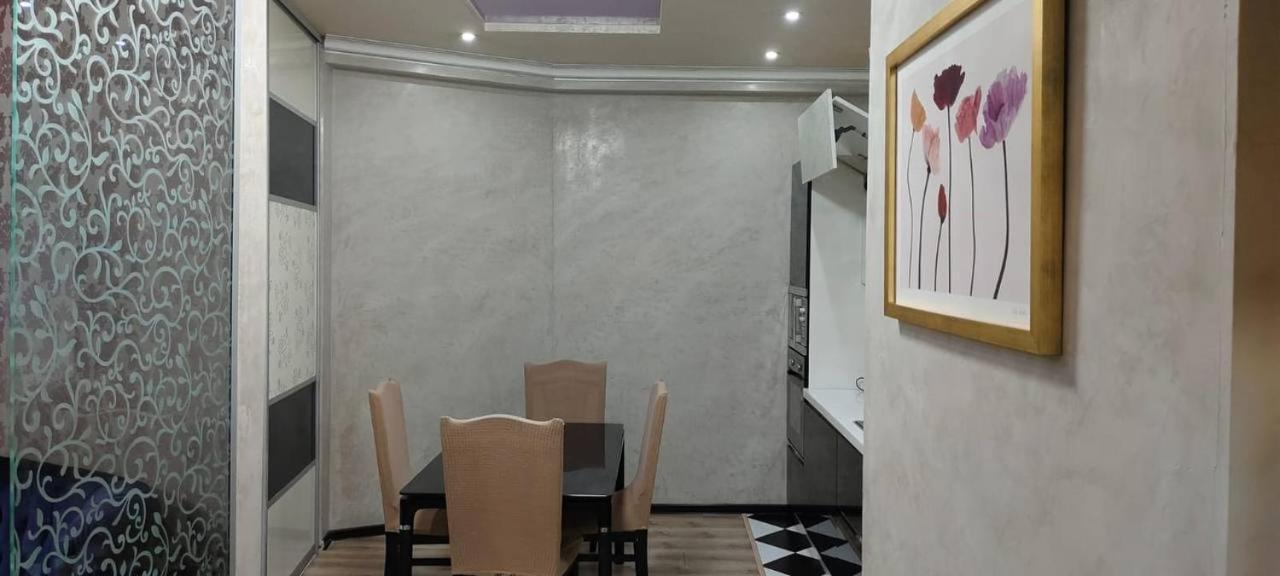 אלמטי Nurly Tau 2Room Apartments מראה חיצוני תמונה