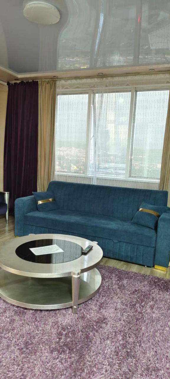 אלמטי Nurly Tau 2Room Apartments מראה חיצוני תמונה